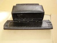 Подлокотник- бардачок Г-3302