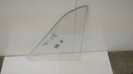Стекло форточки задней двери М-412
