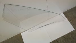 Стекло боковины М-2141 левое