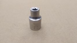 Головка торцевая Е10 мм 6 граней 1/2" Головка торцевая Е10 мм 6 граней 1/2"