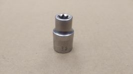 Головка торцевая Е12 мм 6 граней 1/2" Головка торцевая Е12 мм 6 граней 1/2"