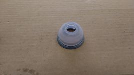 Пыльник шарнира рул.трапеции Волга силикон (с мет.кольцом)