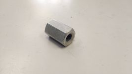 Гайка головки блока УМЗ-4216,4213 Е-3 (втулка датчика детонации)