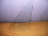 Стекло форточки задней двери Волга правое