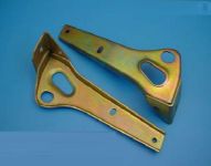 Кронштейны бампера В-06 передние