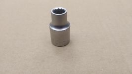 Головка торцевая 10 мм 1/2" Головка торцевая 10 мм 1/2"